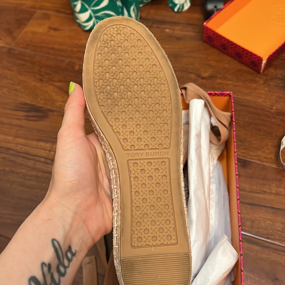 Tory Burch - Picture 4 of 5